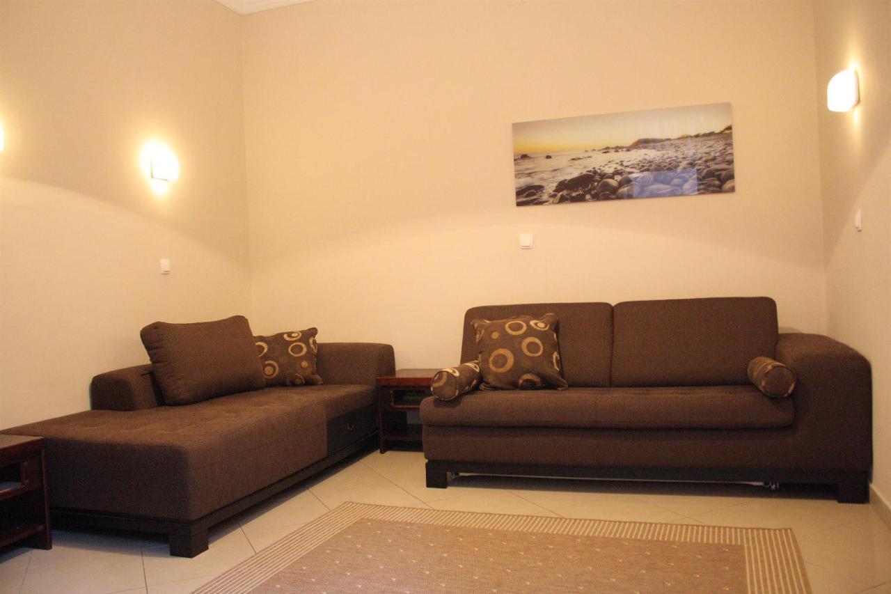 Apartments Rezine ลอฟราน ภายนอก รูปภาพ